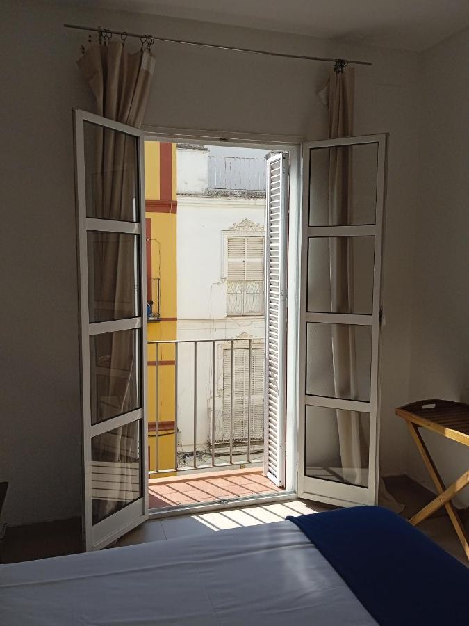 Apartamento casco antiguo exterior único en segunda planta en un edificio de de dos plantas Sevilla Exterior foto